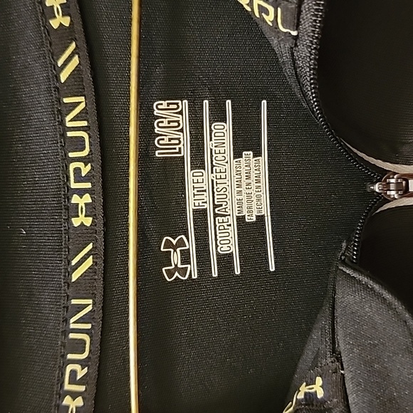 Under Armour Quater Zip - Picture 3 of 7